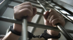 Машинист экскаватора попал под следствие за мобильный телефон