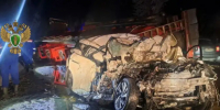 Легковушка столкнулась с бензовозом, двое погибших - SyasNews.Ru