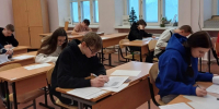 Волховские девятиклассники проверили свои знания на репетиции ОГЭ по математике - SyasNews.Ru